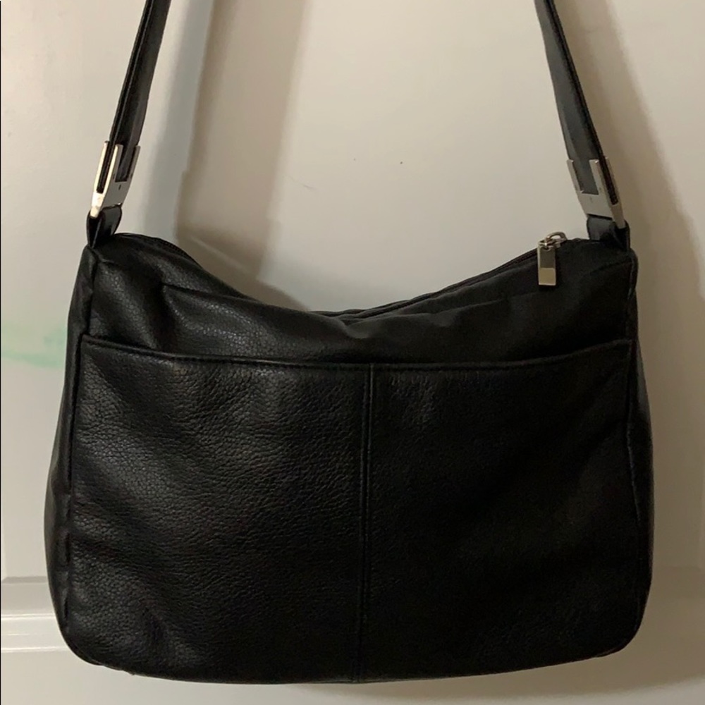 Craft & Barrow black leather shoulder bag